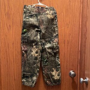 Kids Mossy Oak Camouflage Cargo Pants..size small
